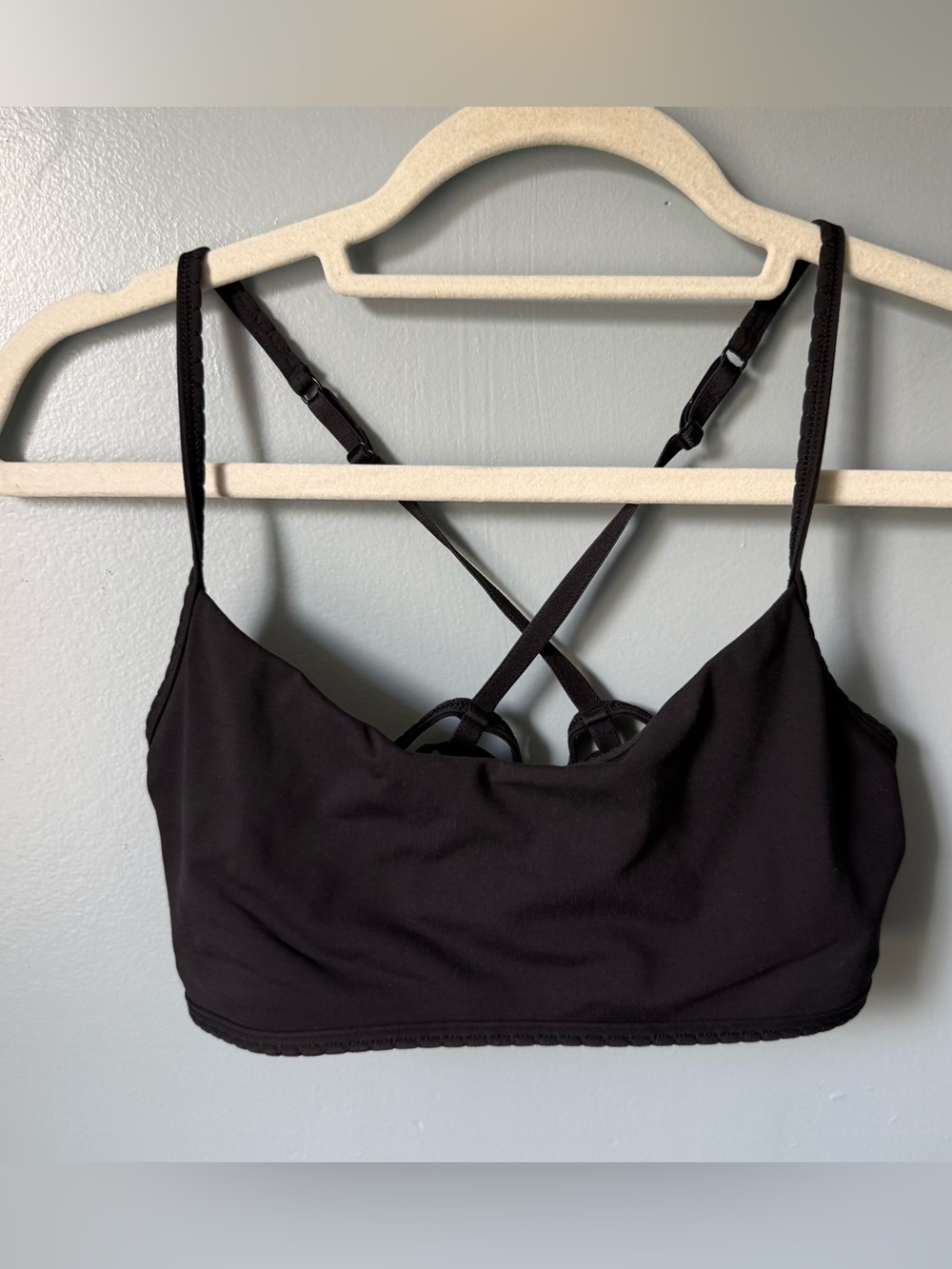 Lululemon Black Sports Bra Size 8